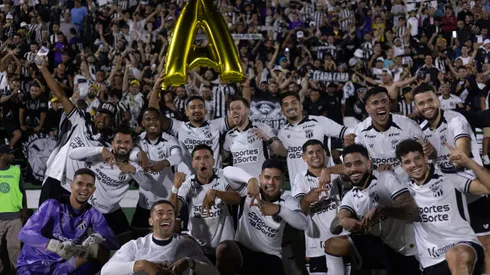 GUARANI X CEARA – Jogadores do Ceara festejando acesso A