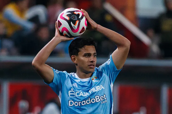 Jhilmar Lora jogando no Sporting Cristal-PER –  (Photo by Martín Fonseca/Eurasia Sport Images/Getty Images)
