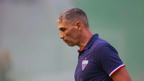 Pensativo Vojvoda, em uma partida pelo Fortaleza