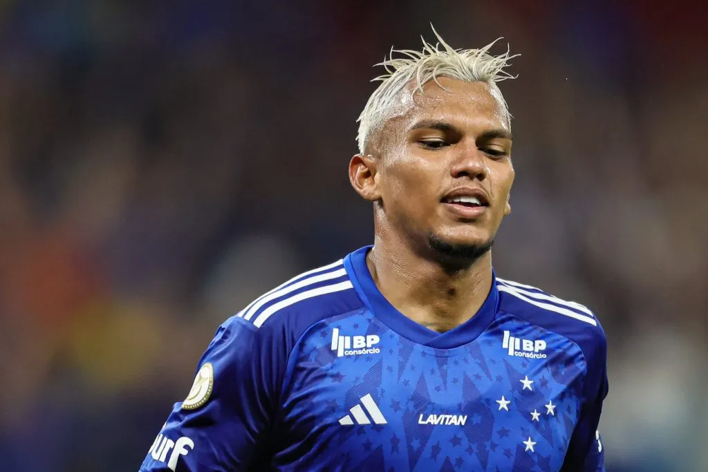 São Paulo ainda não negocia com Veron – Foto: Gilson Lobo/AGIF.