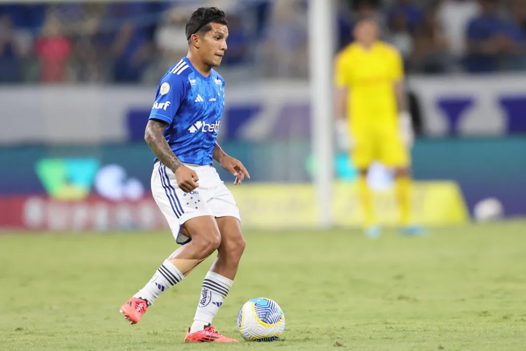 Lucas Romero durante partida contra o Grêmio no Campeonato Brasileiro A 2024. Foto: Gilson Lobo/AGIF