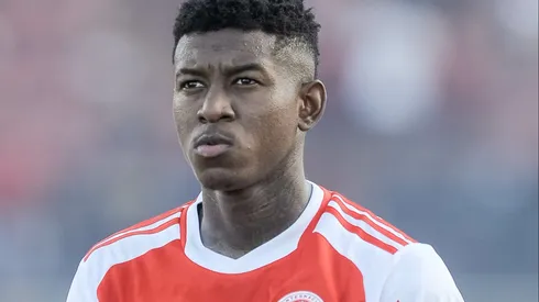 Vitão, jogador do Internacional