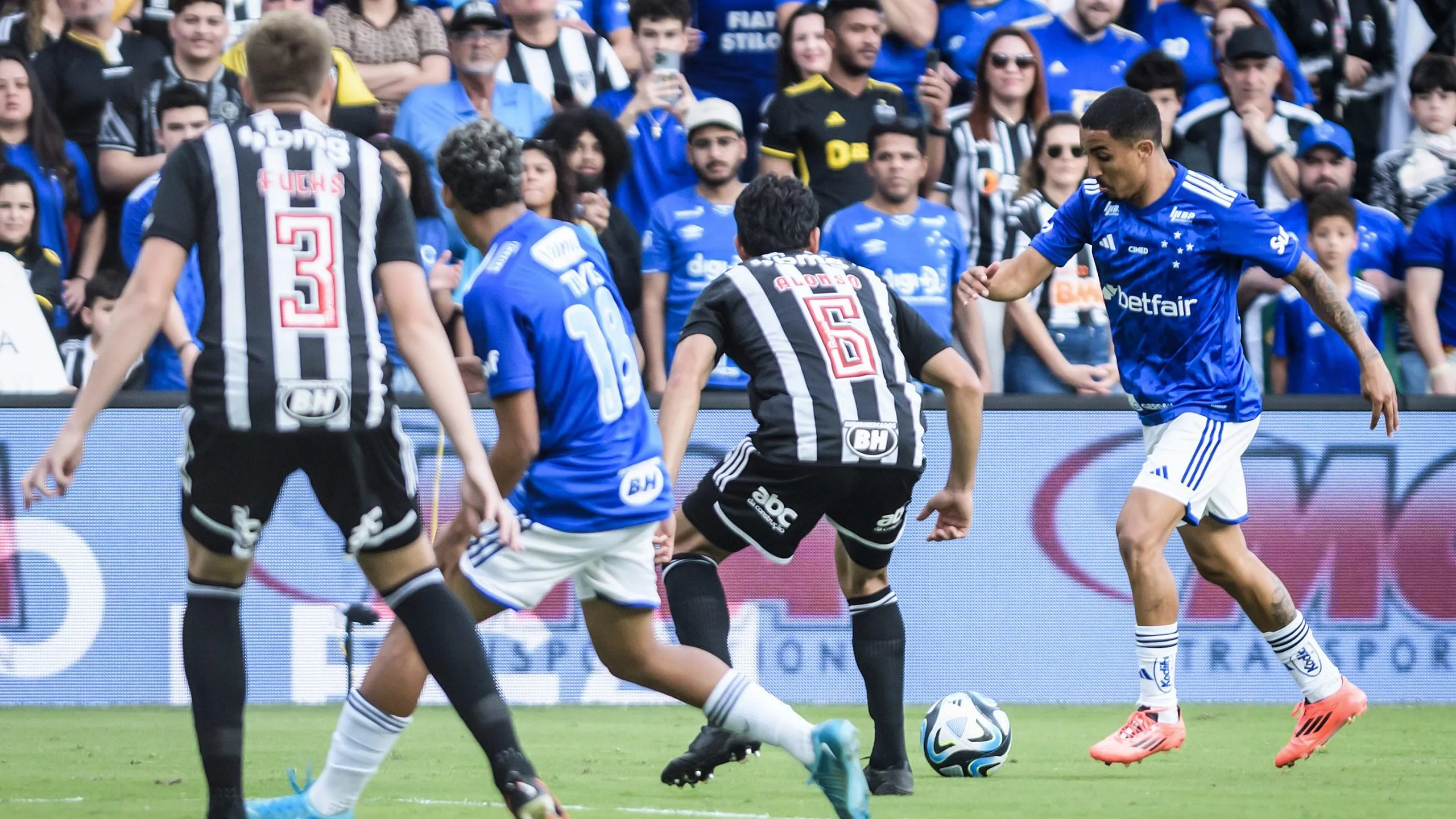 Atlético-MG x Cruzeiro, no Orlando City Stadium, em Orlando-EUA. Foto: Gustavo Aleixo/Cruzeiro