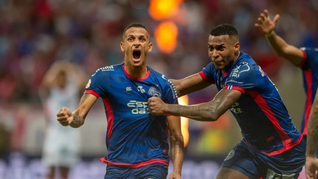 Luciano Juba comemorando pelo Bahia no Ba-Vi pelo Brasileirão 2024 – Foto: Jhony Pinho/AGIF