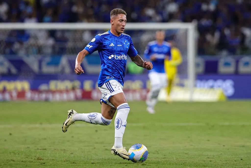 Robert durante confronto entre Cruzeiro e Fluminense no Brasileirão de 2024. Foto: Gilson Lobo/AGIF
