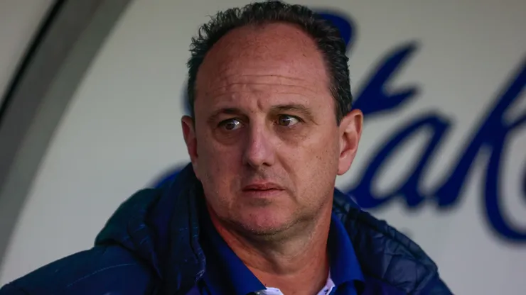 Rogério Ceni durante partida contra o Juventude no Estádio Alfredo Jaconi pelo Campeonato Brasileiro A 2024 - Foto: Luiz Erbes/AGIF
