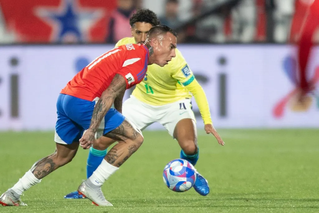 Eduardo Vargas, jogador da Seleção Chilena, deve acertar com o Vitória. Foto: Gil Gomes/AGIF