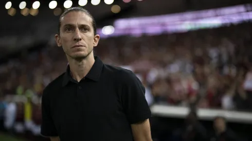 Filipe Luís durante confronto entre Flamengo e Atlético-MG no Brasileirão de 2024.
