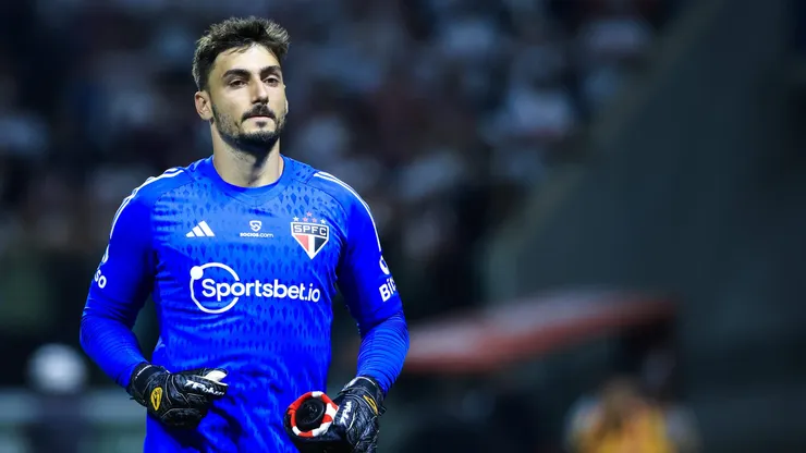 Rafael goleiro do Sao Paulo durante partida contra o Agua Santa no estadio Arena Allianz Parque pelo campeonato Paulista 2023.