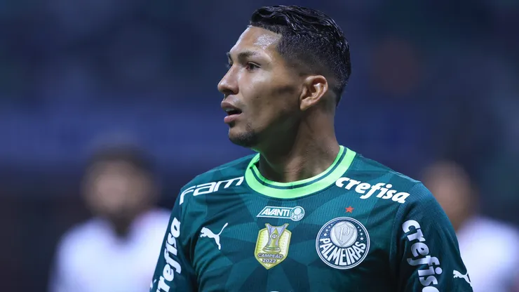 Rony jogador do Palmeiras durante partida contra o Bragantino no estadio Arena Allianz Parque pelo campeonato Paulista 2023.