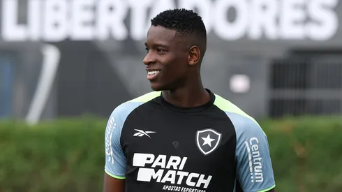 Foto: Vitor Silva/Botafogo – Luiz Henrique durante treinamento do Botafogo em 2024.