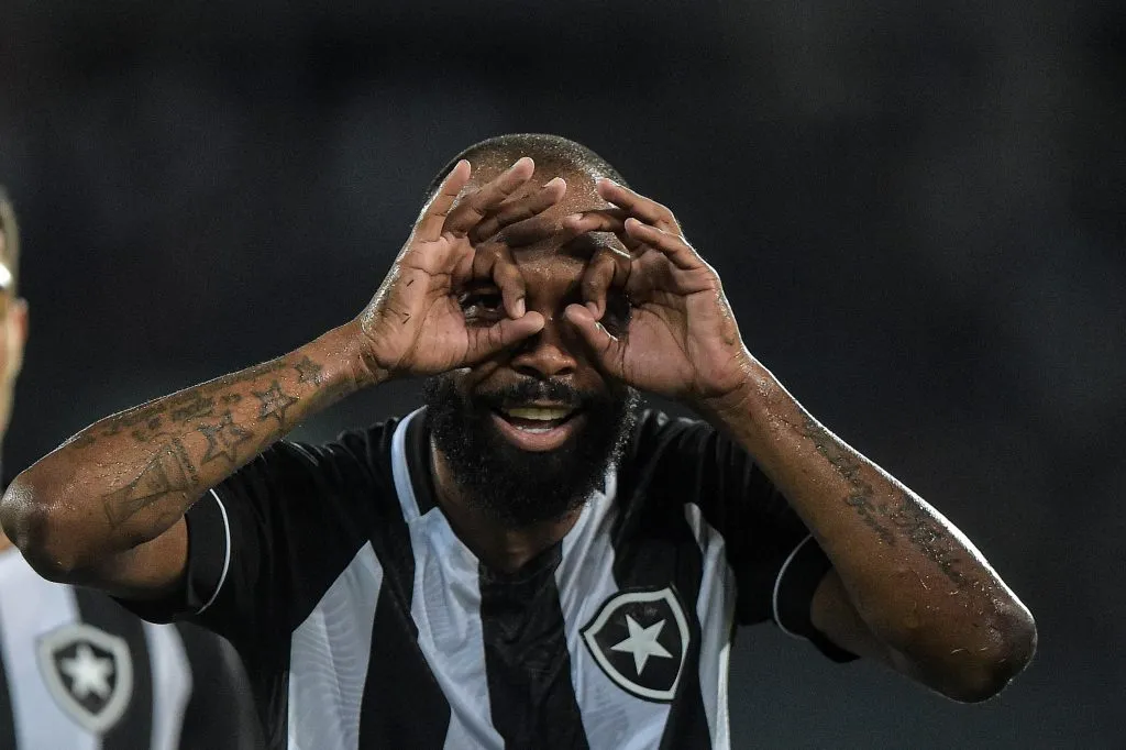 RJ – Rio de Janeiro – 12/05/2022 – COPA DO BRASIL 2022, BOTAFOGO X CEILANDIA – Chay jogador do Botafogo durante partida contra o Ceilandia no estadio Engenhao pelo campeonato Copa do Brasil 2022. Foto: Thiago Ribeiro/AGIF