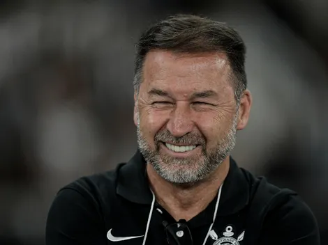 Corinthians corre atrás para fechar com reforço inesperado