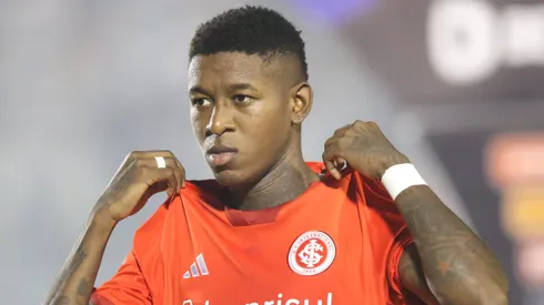 Vitao jogador do Internacional (RS) durante partida contra o Asa (AL) no estadio Coaracy da Mata Fonseca em Arapiraca (AL) pela copa do Brasil 2024, nesta quarta-feira (28).