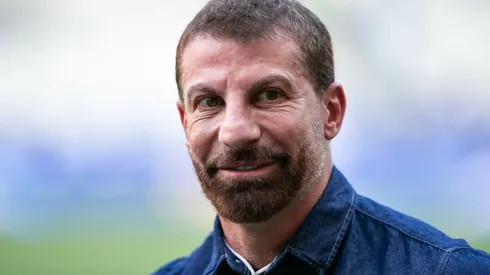 Pedrinho durante confronto entre Cruzeiro e Vasco no Brasileirão 2024.