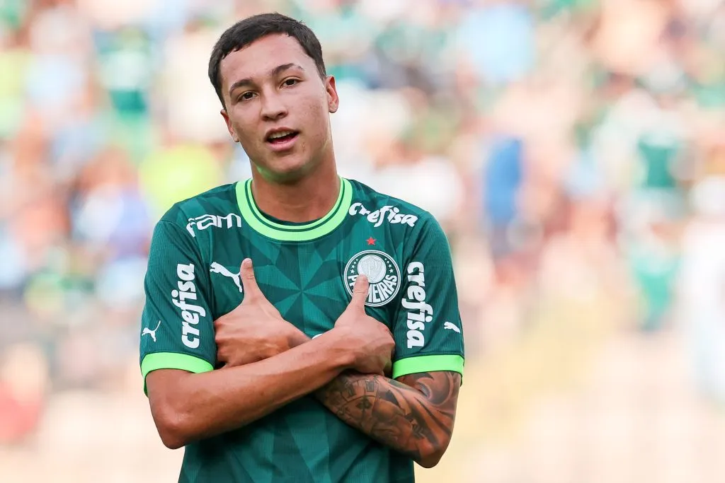 Thalys jogador do Palmeiras comemora seu gol durante partida contra o Oeste no estadio Arena Barueri pelo campeonato Copa Sao Paulo 2024. Foto: Marcello Zambrana/AGIF