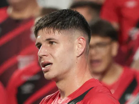 Athletico-PR toma decisão importante sobre possível venda de Zapelli