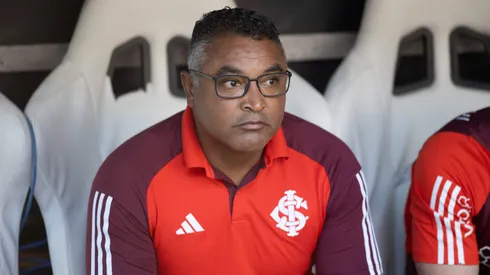 Roger Machado, técnico do Internacional, durante partida Pelo campeonato Brasileiro A 2024. Foto: Baggio Rodrigues/AGIF