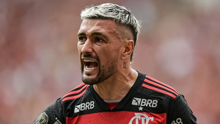 Arrascaeta deve voltar a atuar pelo Flamengo.