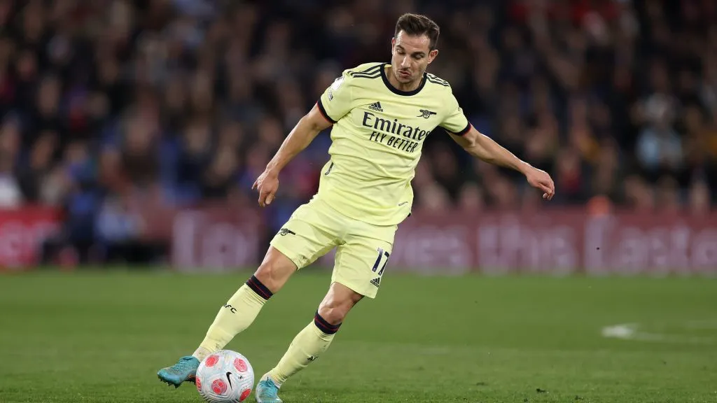 Cedric Soares em partida pelo Arsenal. (Photo by Julian Finney/Getty Images)