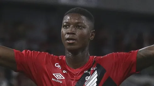 Matheus Babi jogador do Athlético-PR
