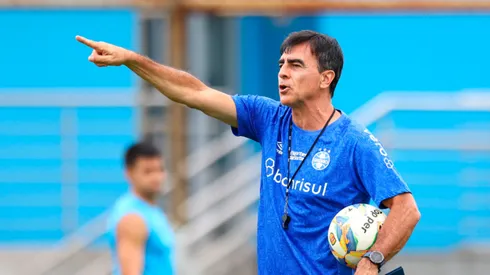 Gustavo Quinteros durante treinamento do Grêmio – Foto: Rodrigo Fatturi/Grêmio