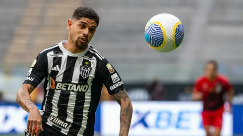 MG – BELO HORIZONTE – 08/12/2024 – BRASILEIRO A 2024, ATLETICO-MG X ATHLETICO-PR – Rubens jogador do Atletico-MG durante partida contra o Athletico-PR no estadio Arena MRV pelo campeonato Brasileiro A 2024. Foto: Fernando Moreno/AGIF