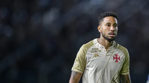 Jair jogador do Vasco durante partida contra o Bahia no estadio Sao Januario pelo campeonato Brasileiro A 2024.