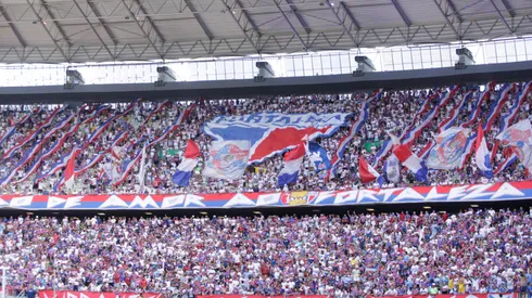Torcida do Fortaleza na Arena Castelão durante o Campeonato Brasileiro Série A 2024 – Foto: Lucas Emanuel/AGIF