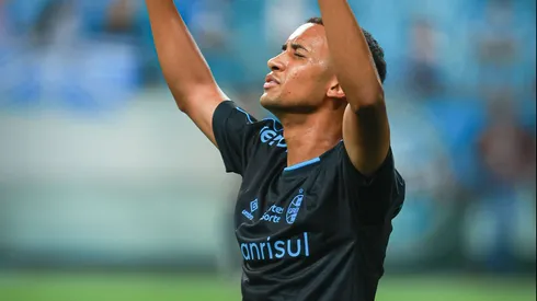 André Henrique comemorando gol contra o Novo Hamburgo no Campeonato Gaúcho de 2024.