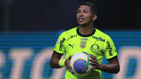 Rony jogador do Palmeiras