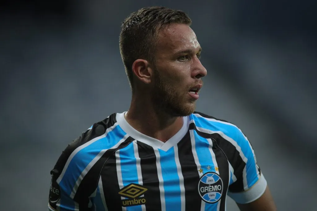 MG – Belo Horizonte – 14/04/2018 – Brasileiro A 2018, Cruzeiro x Gremio – jogador  Arthur do Gremio durante partida contra o Cruzeiro no estadio Mineirao pelo campeonato Brasileiro A 2018. Foto: Pedro Vale/AGIF