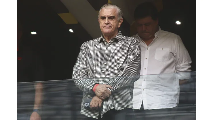 Petraglia durante confronto contra o Flamengo no Brasileirão 2024.