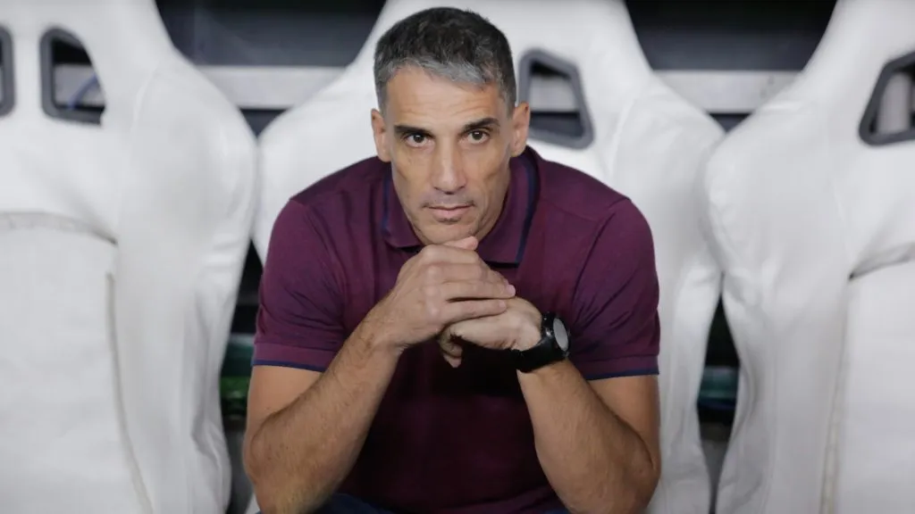 Vojvoda durante partida do Fortaleza contra o Grêmio pelo Brasileirão 2024 – Foto: Lucas Emanuel/AGIF