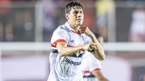 Ferraresi, jogador do São Paulo, está recebendo sondagens de clubes do exterior. Foto: Jhony Pinho/AGIF
