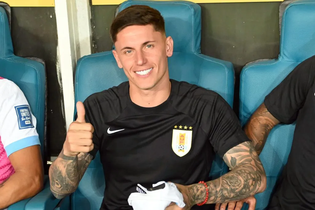 BA – SALVADOR – 19/11/2024 – ELIMINATORIAS COPA DO MUNDO 2026, BRASIL X URUGUAI – Jogador do Uruguai durante partida contra o Brasil no estadio Arena Fonte Nova pelo campeonato Eliminatorias Copa Do Mundo 2026. Foto: Walmir Cirne/AGIF