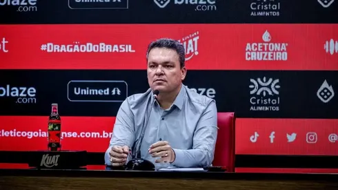 Adson Batista durante uma coletiva de imprensa. Foto: Ingryd Oliveira/ACG