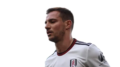Cédric durante confronto entre Fulham e West Ham na Premier League 2022/23.
