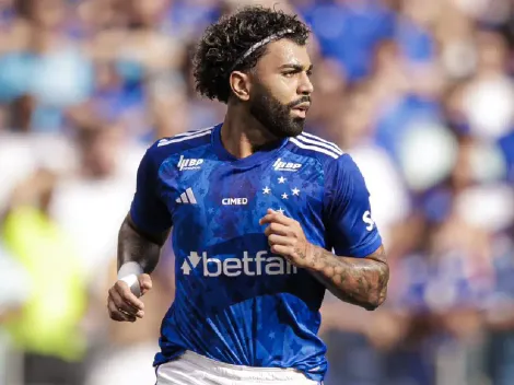 Gabigol celebra três gols pelo Cruzeiro e manda recado a Fernando Diniz