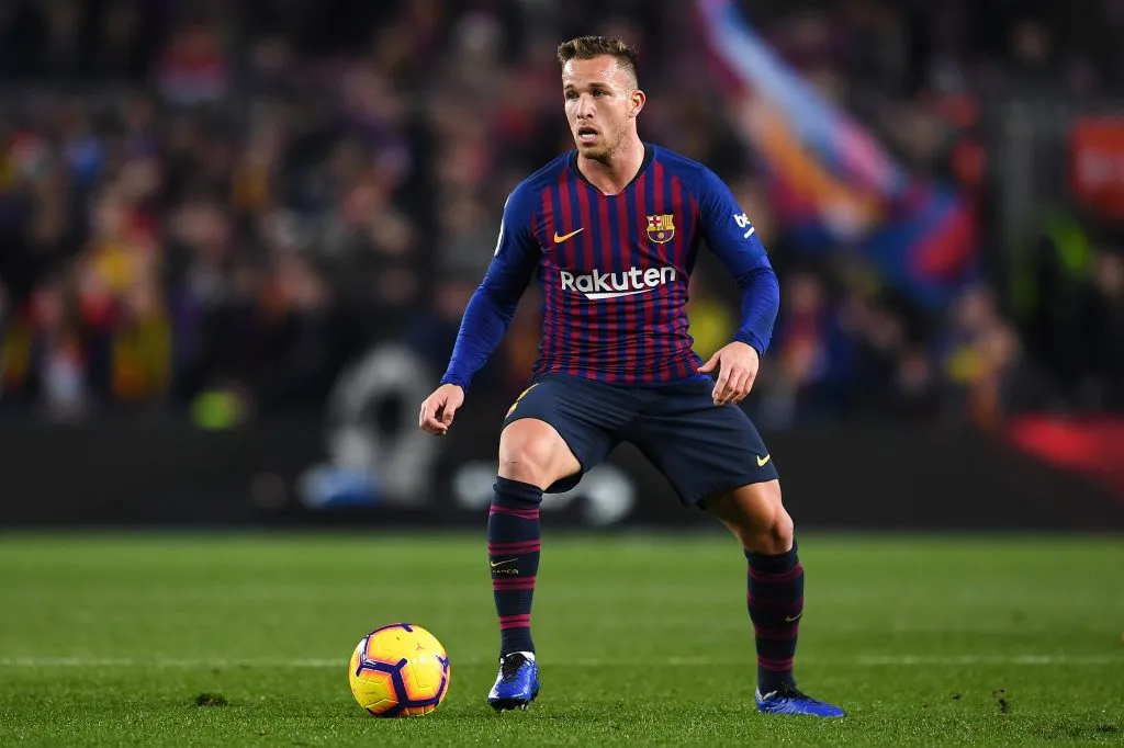 Arthur Melo of FC Barcelona runs with the ball during the La Liga match between FC Barcelona and CD Leganes at Camp Nou on January 20, 2019 in Barcelona, Spain. (Photo by David Ramos/Getty Images)
