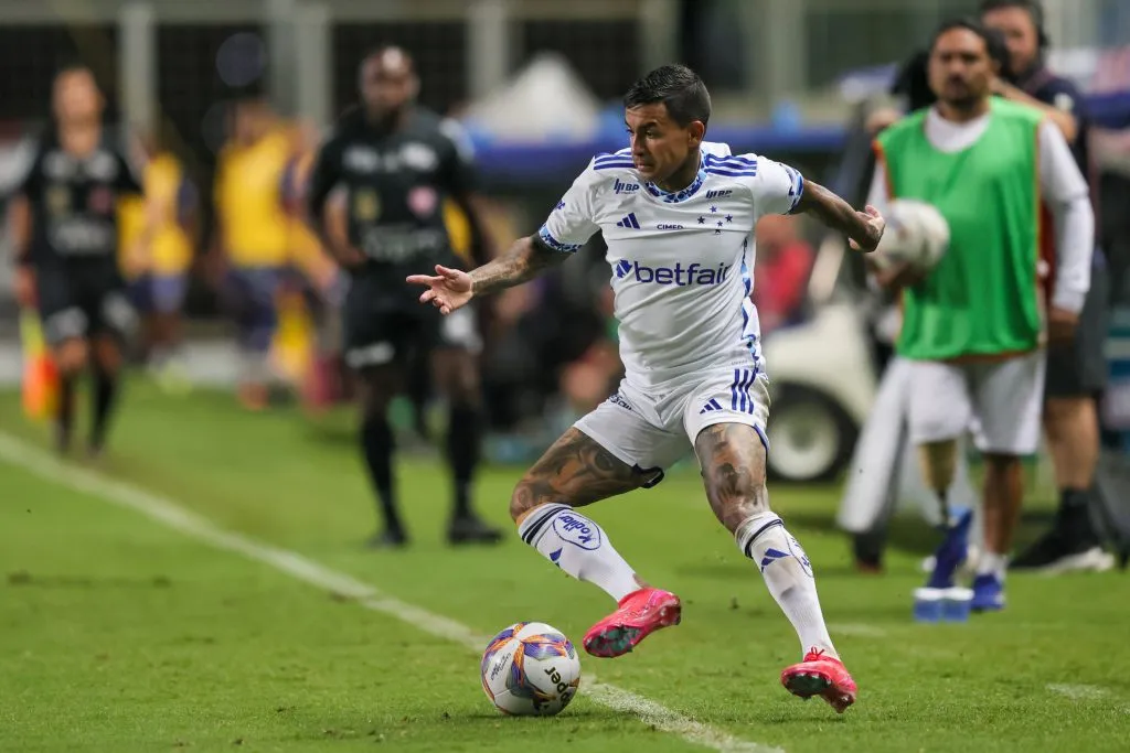 Dudu jogador do Itabirito durante partida contra o Cruzeiro no estádio Independência pelo campeonato Mineiro 2025. Foto: Gilson Lobo/AGIF