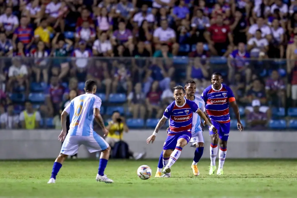 Pikachu, jogador do Fortaleza, durante partida contra o Maracanã no estádio Presidente Vargas pelo campeonato Cearense 2025. Foto: Lucas Emanuel/AGIF