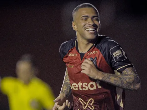 Dirigente surpreende e faz revelação bombástica sobre situação de Lucas Esteves no Grêmio