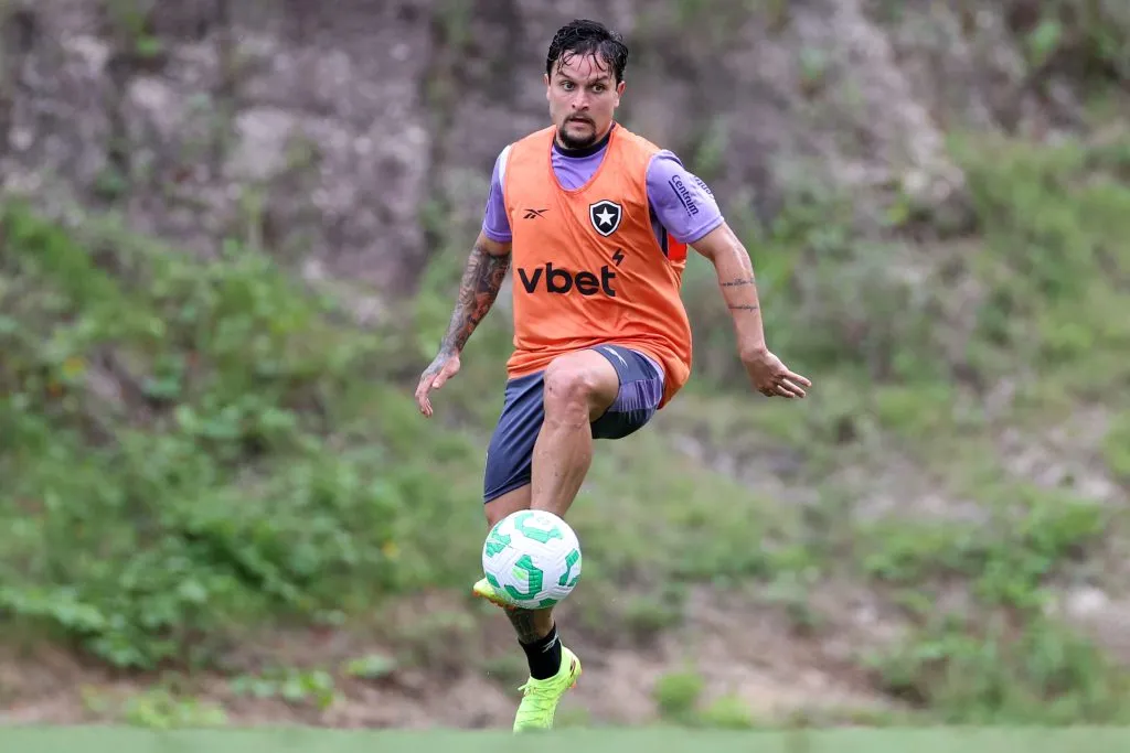 Arthur é uma das grandes novidades do Botafogo para 2025. Foto: Vítor Silva/Botafogo.
