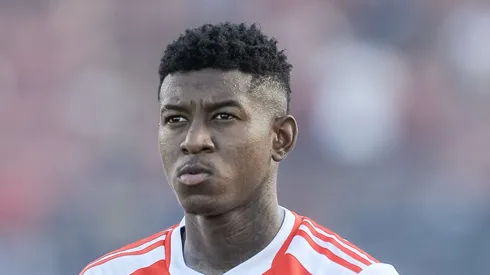 Vitão, jogador do Internacional