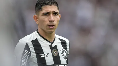 Savarino durante confronto contrao São Paulo no Brasileirão 2024.