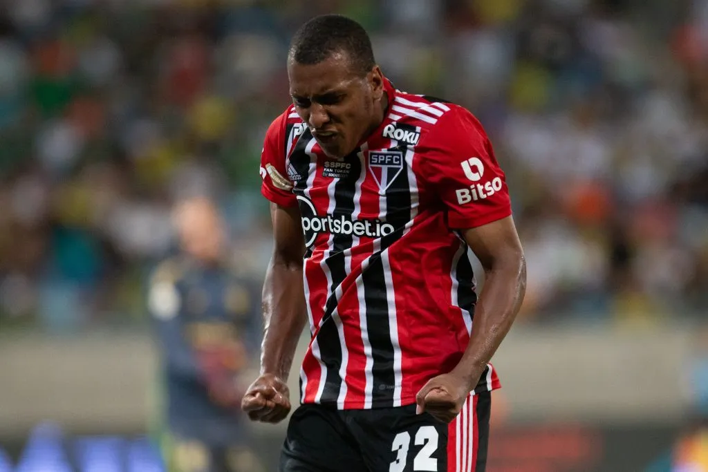 MT – Cuiaba – 04/09/2022 – BRASILEIRO A 2022, CUIABA X SAO PAULO – Luizao jogador do Sao Paulo comemora gol durante partida contra o Cuiaba no estadio Arena Pantanal pelo campeonato Brasileiro A 2022. Foto: Gil Gomes/AGIF