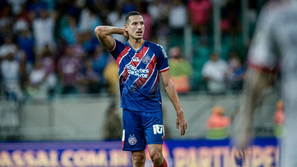 Gabriel Xavier atuando pelo Bahia no Brasileirão Série A 2024 – Foto: Jhony Pinho/AGIF