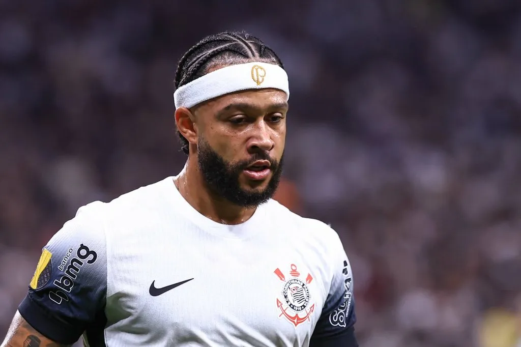 SP – SAO PAULO – 19/01/2025 – PAULISTA 2025, CORINTHIANS X VELO CLUBE – Depay jogador do Corinthians durante partida contra o Velo Clube no estadio Arena Corinthians pelo campeonato Paulista 2025. Foto: Marcello Zambrana/AGIF