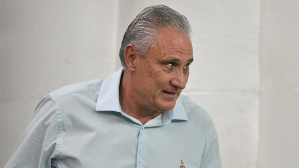 Botafogo tem negociações por Tite (Imagem: Thiago Ribeiro/AGIF)